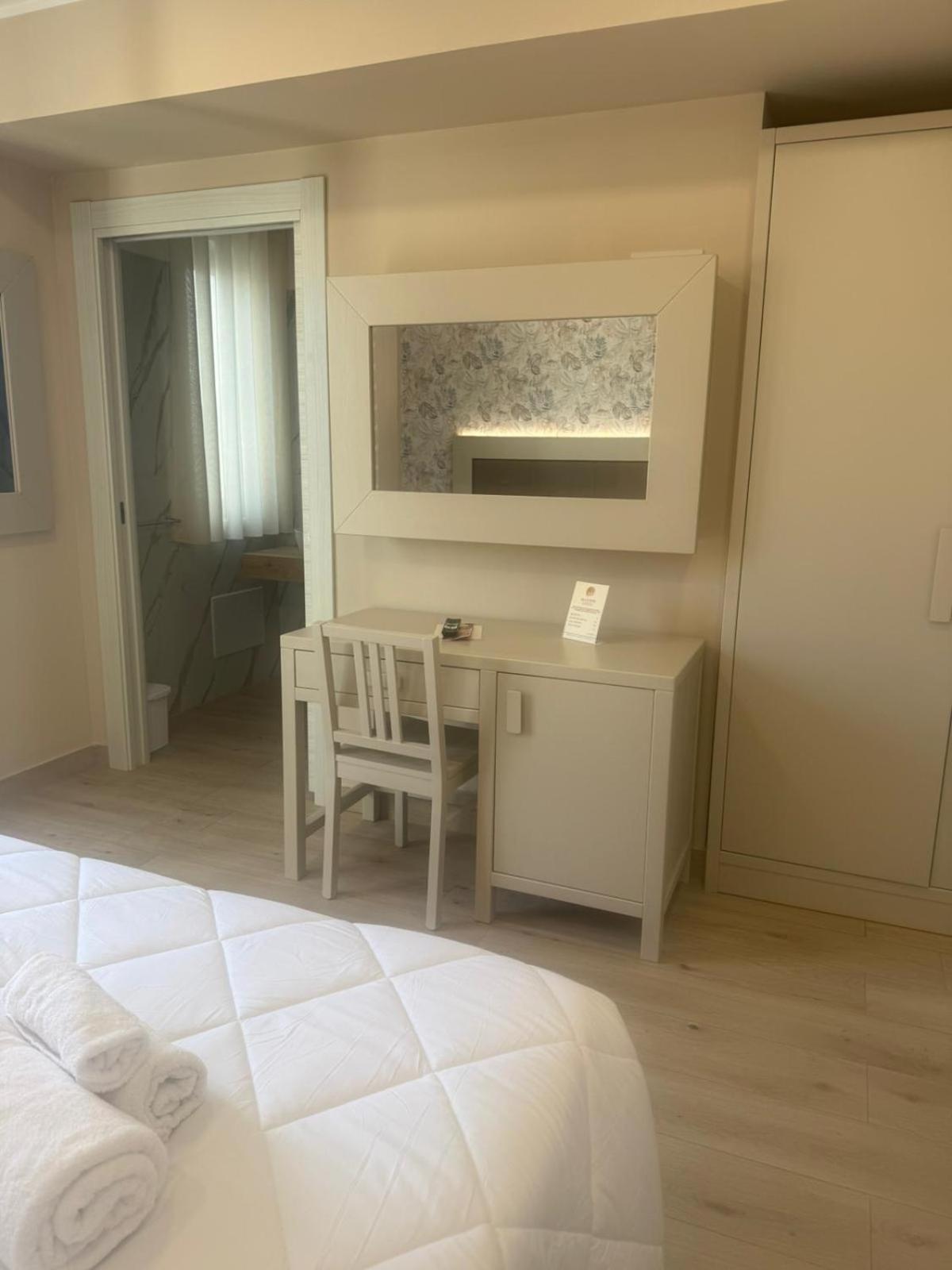 Hotel Palace Gioia Tauro Eksteriør billede