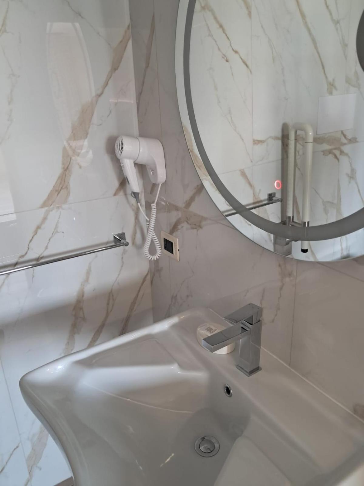 Hotel Palace Gioia Tauro Eksteriør billede
