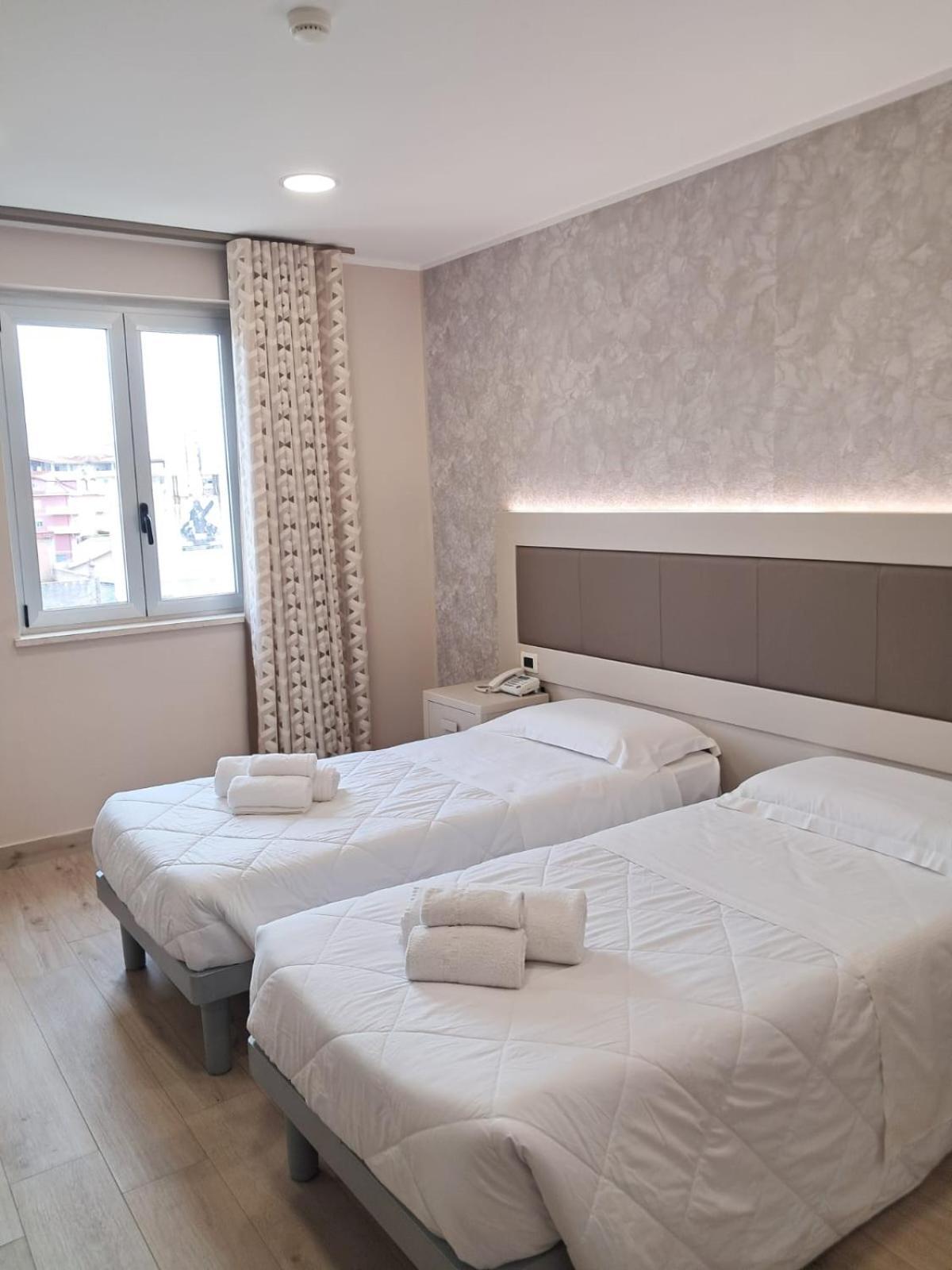 Hotel Palace Gioia Tauro Eksteriør billede
